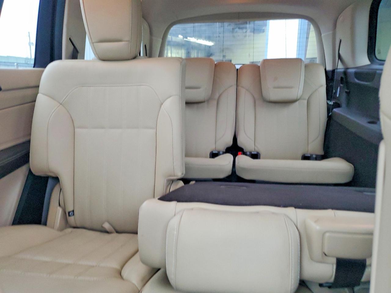 2017 MERCEDES-BENZ GLS 450 4MATIC photo 28