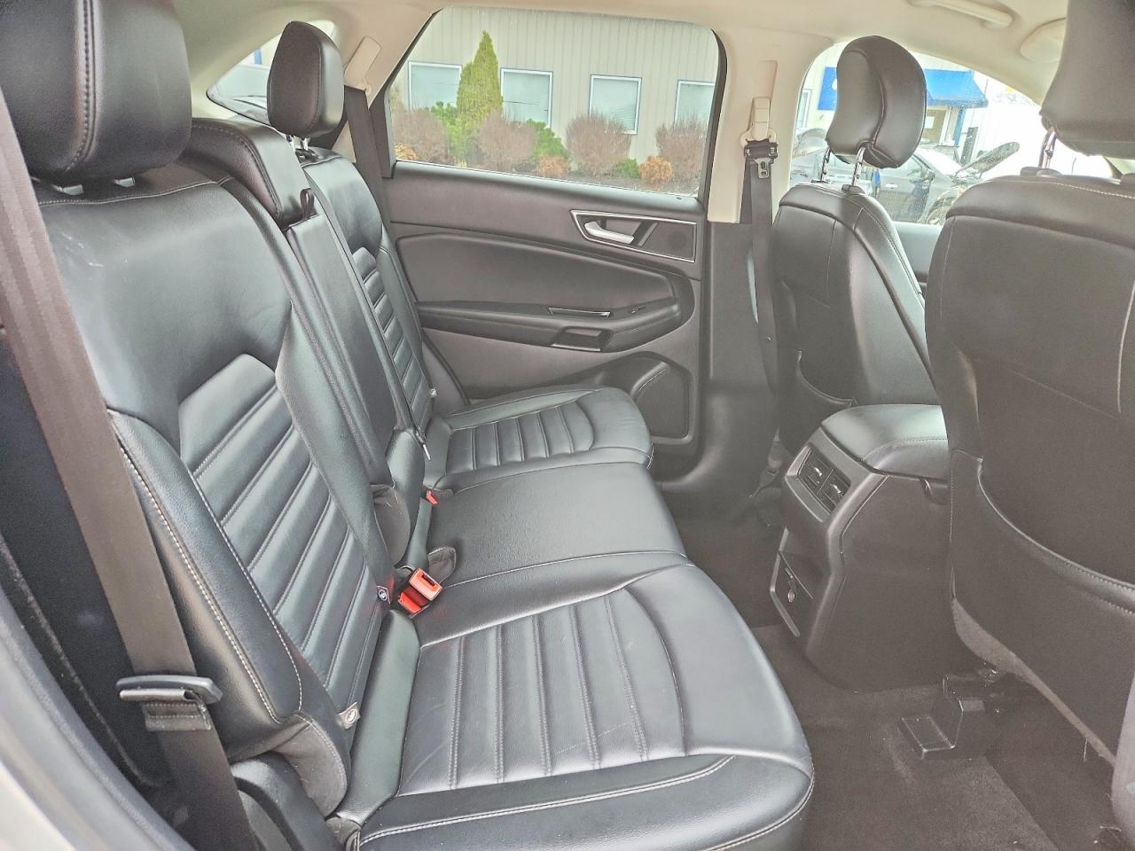 2015 FORD EDGE SEL photo 11