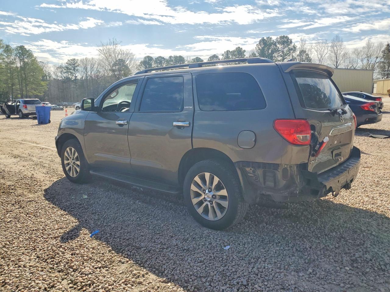 2010 TOYOTA SEQUOIA LIMITED photo 2