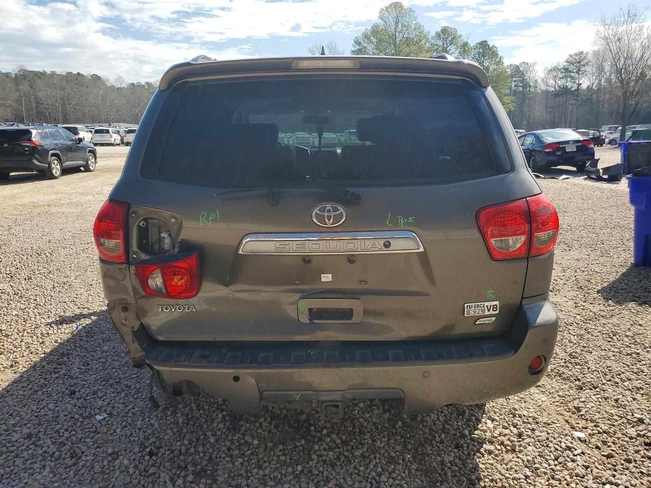 2010 TOYOTA SEQUOIA LIMITED photo 6