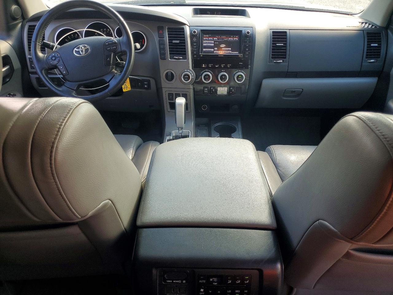 2010 TOYOTA SEQUOIA LIMITED photo 8