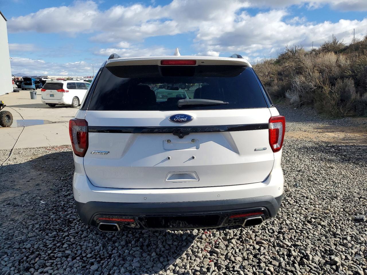 2017 FORD EXPLORER SPORT photo 16