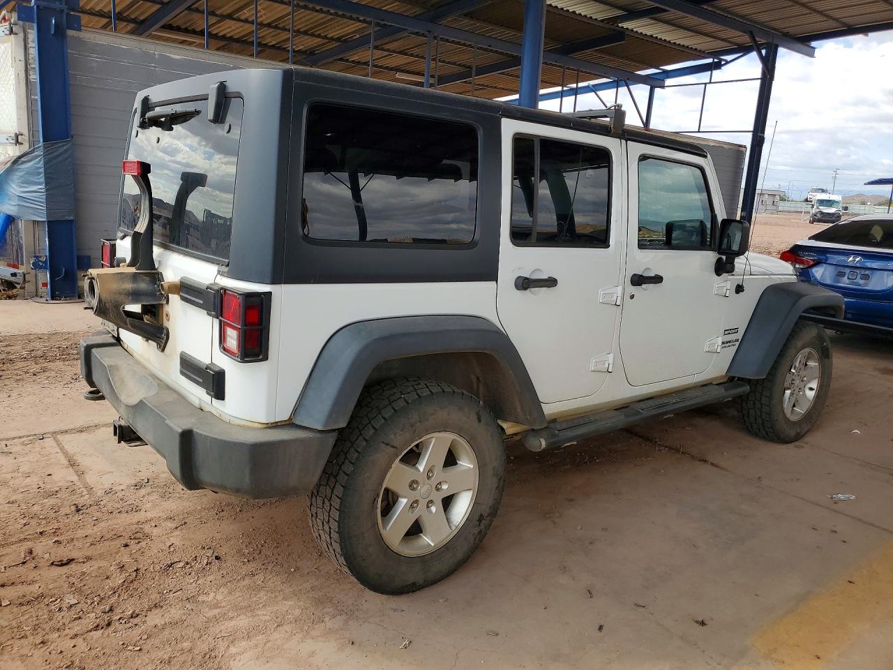 2013 JEEP WRANGLER UNLIMITED SPORT photo 3