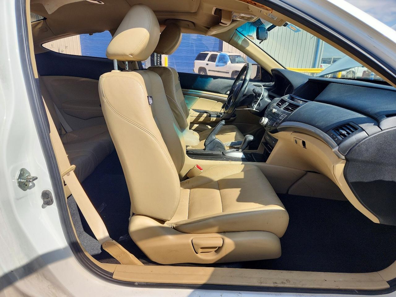 2010 HONDA ACCORD EXL photo 28