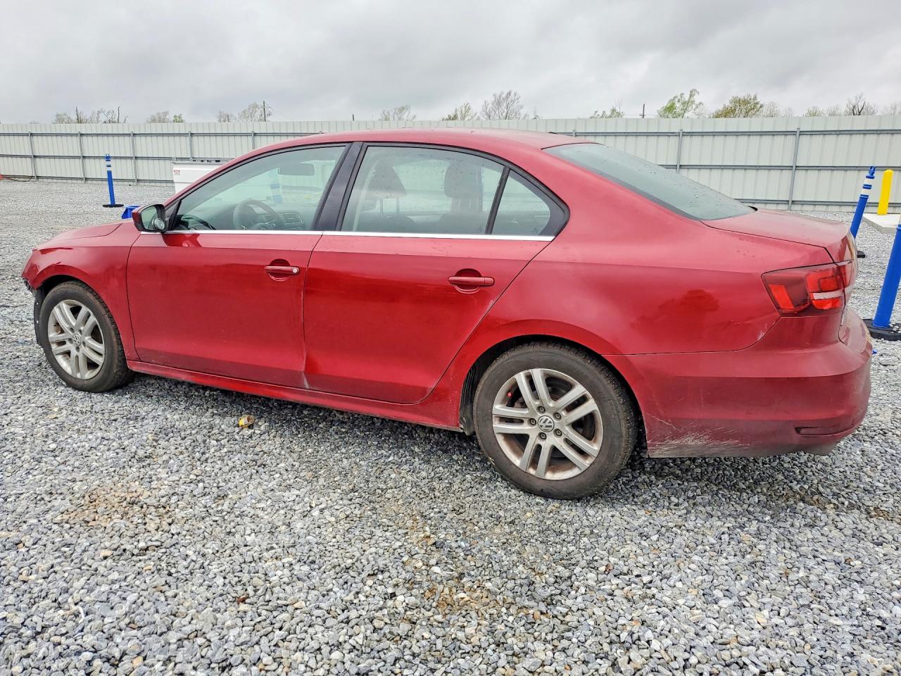 2017 VOLKSWAGEN JETTA S photo 2