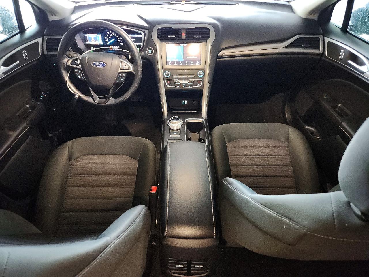 2019 FORD FUSION SE photo 8