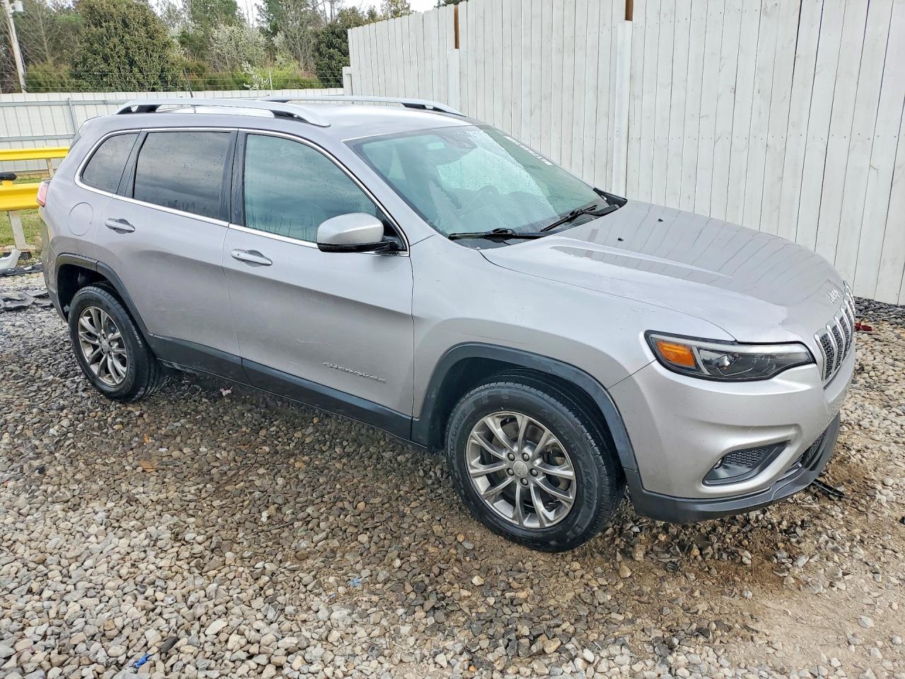 2021 JEEP CHEROKEE LATITUDE LUX photo 4