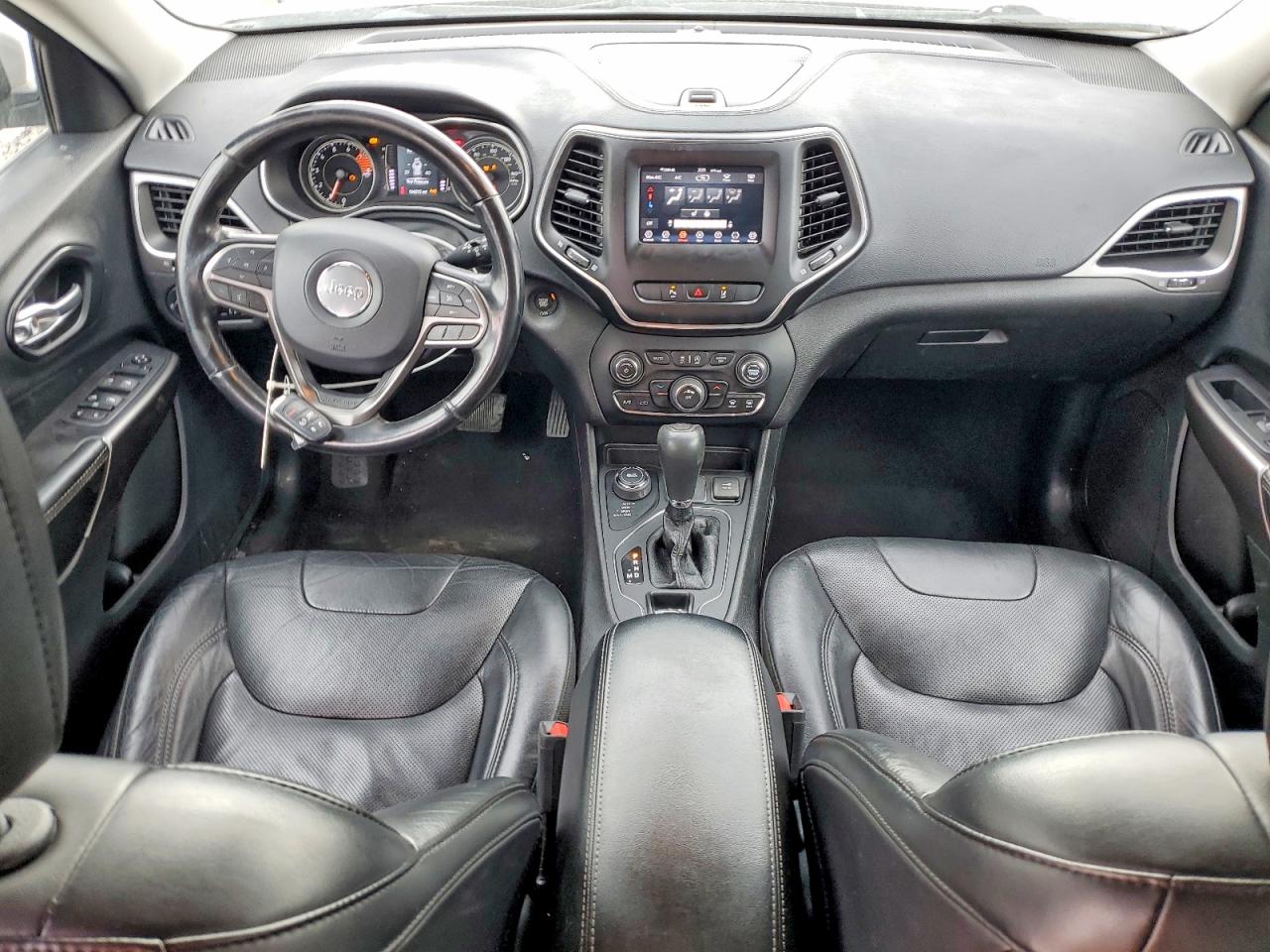 2021 JEEP CHEROKEE LATITUDE LUX photo 8
