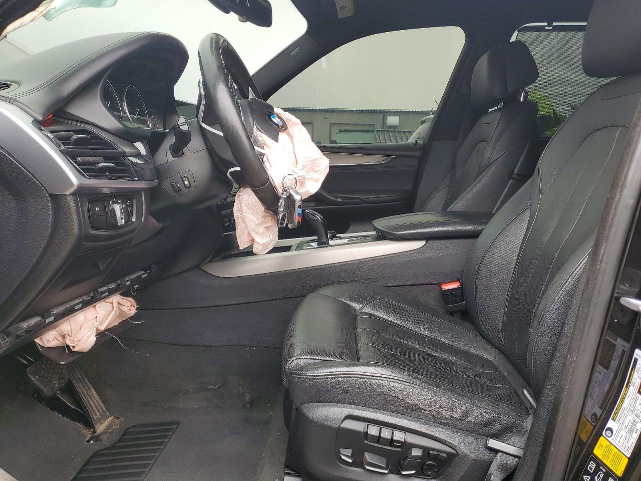 2016 BMW X5 XDRIVE50I photo 13