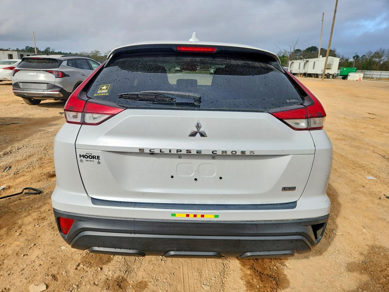 2022 MITSUBISHI ECLIPSE CROSS LE photo 6