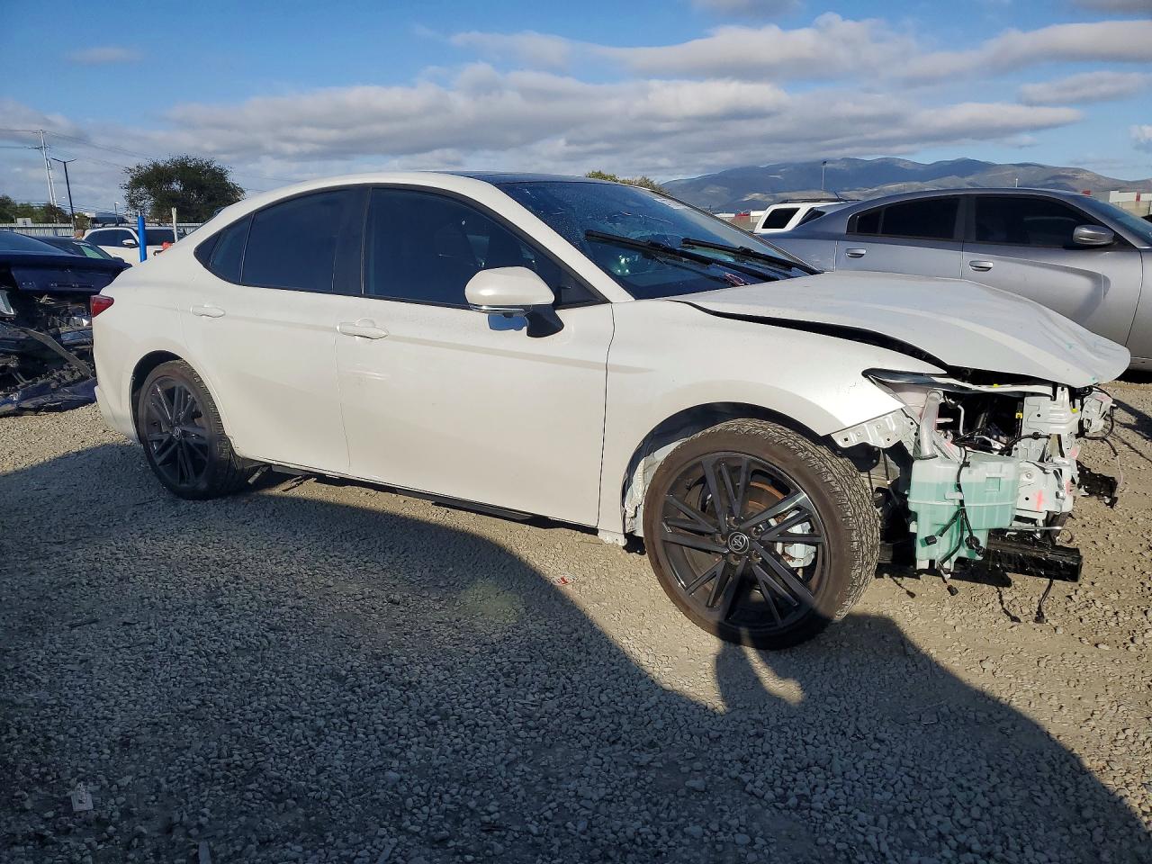 2025 TOYOTA CAMRY XSE photo 7
