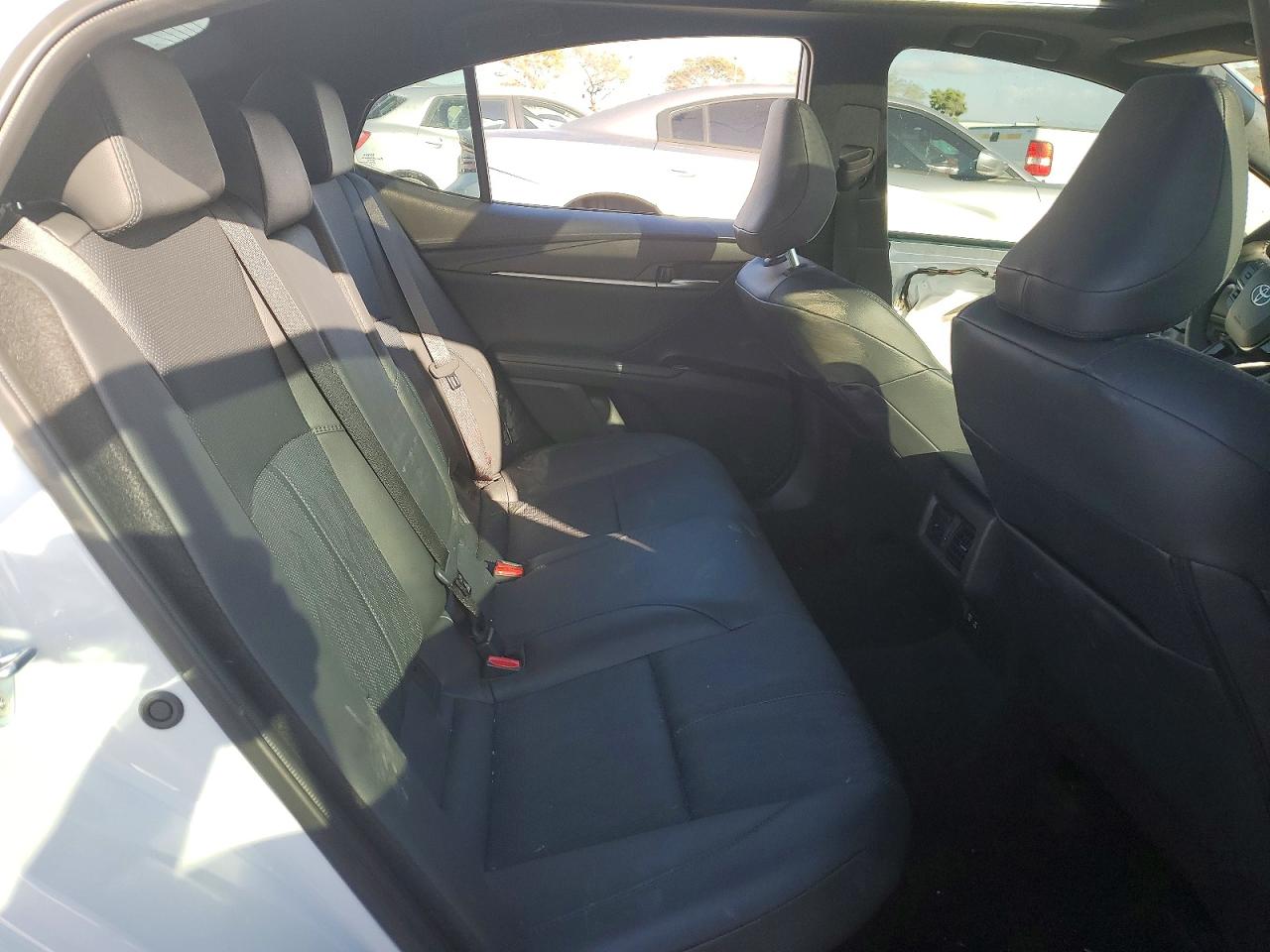 2025 TOYOTA CAMRY XSE photo 19