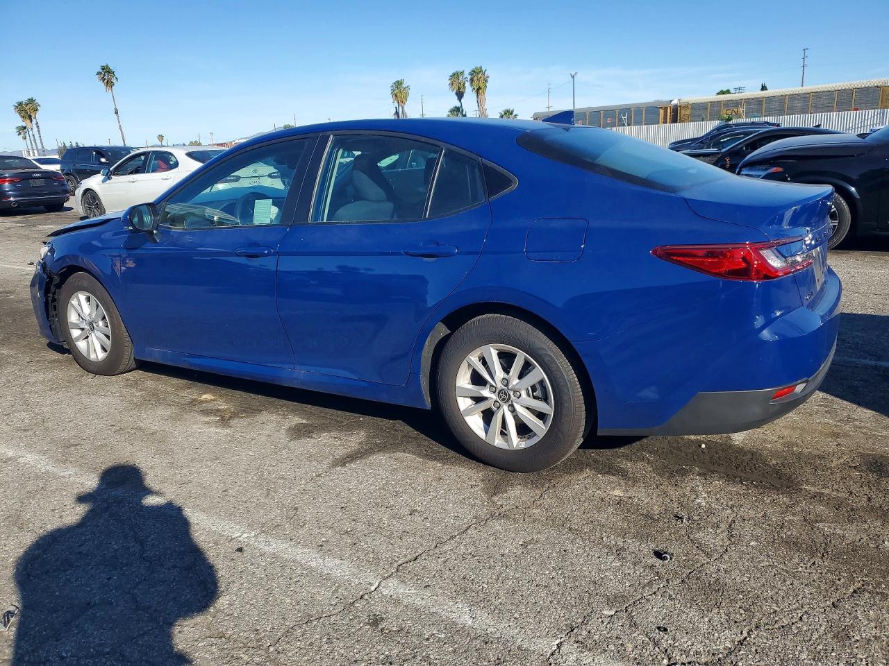 2025 TOYOTA CAMRY LE photo 4