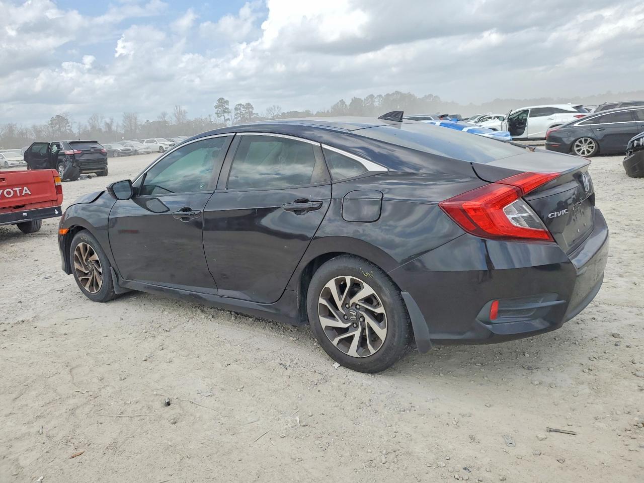 2017 HONDA CIVIC EX photo 2