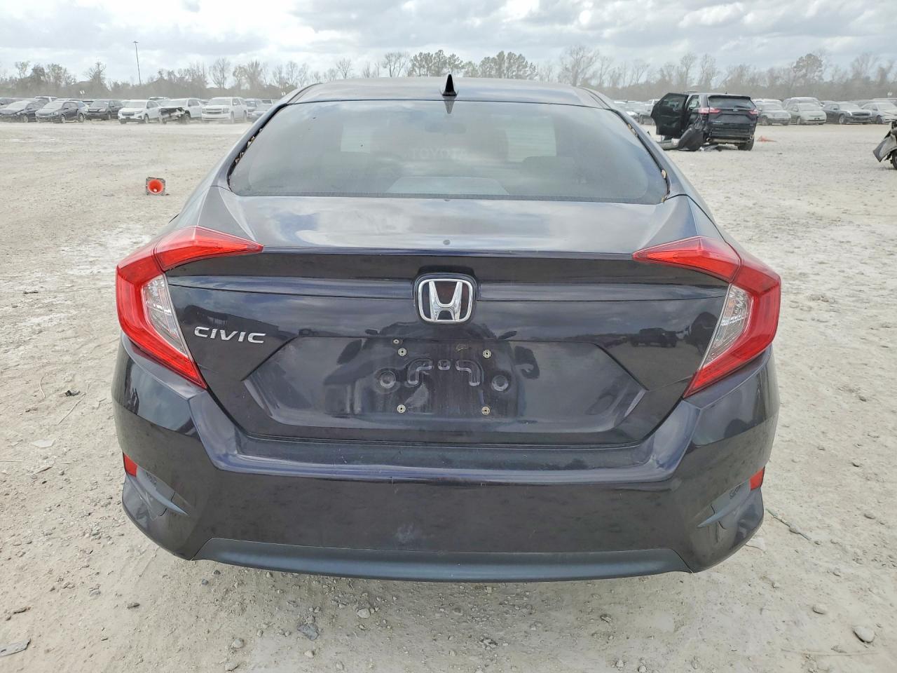 2017 HONDA CIVIC EX photo 6