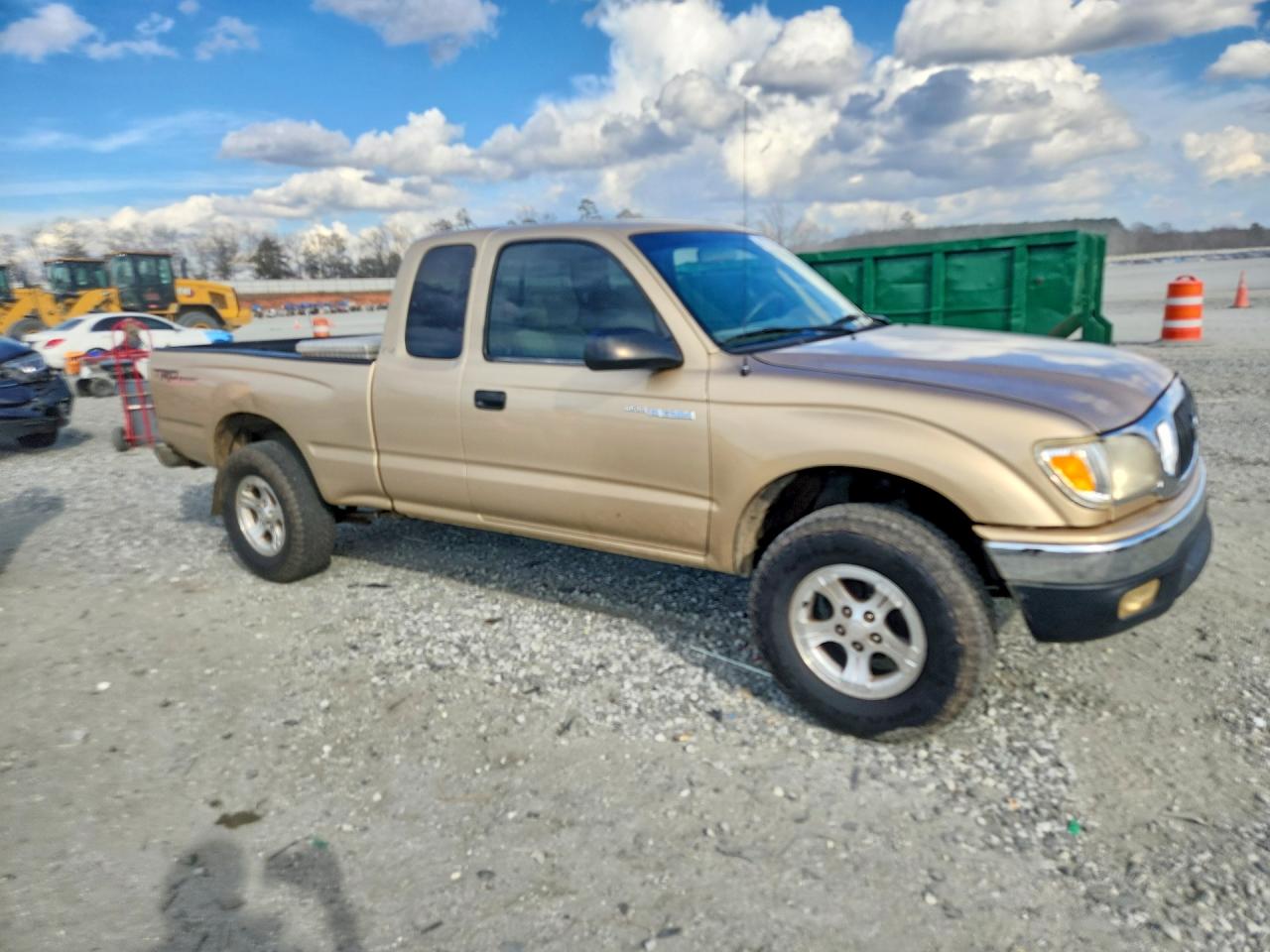 2002 TOYOTA TACOMA BASE photo 4