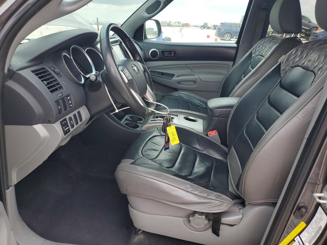 2013 TOYOTA TACOMA PRERUNNER V6 photo 13
