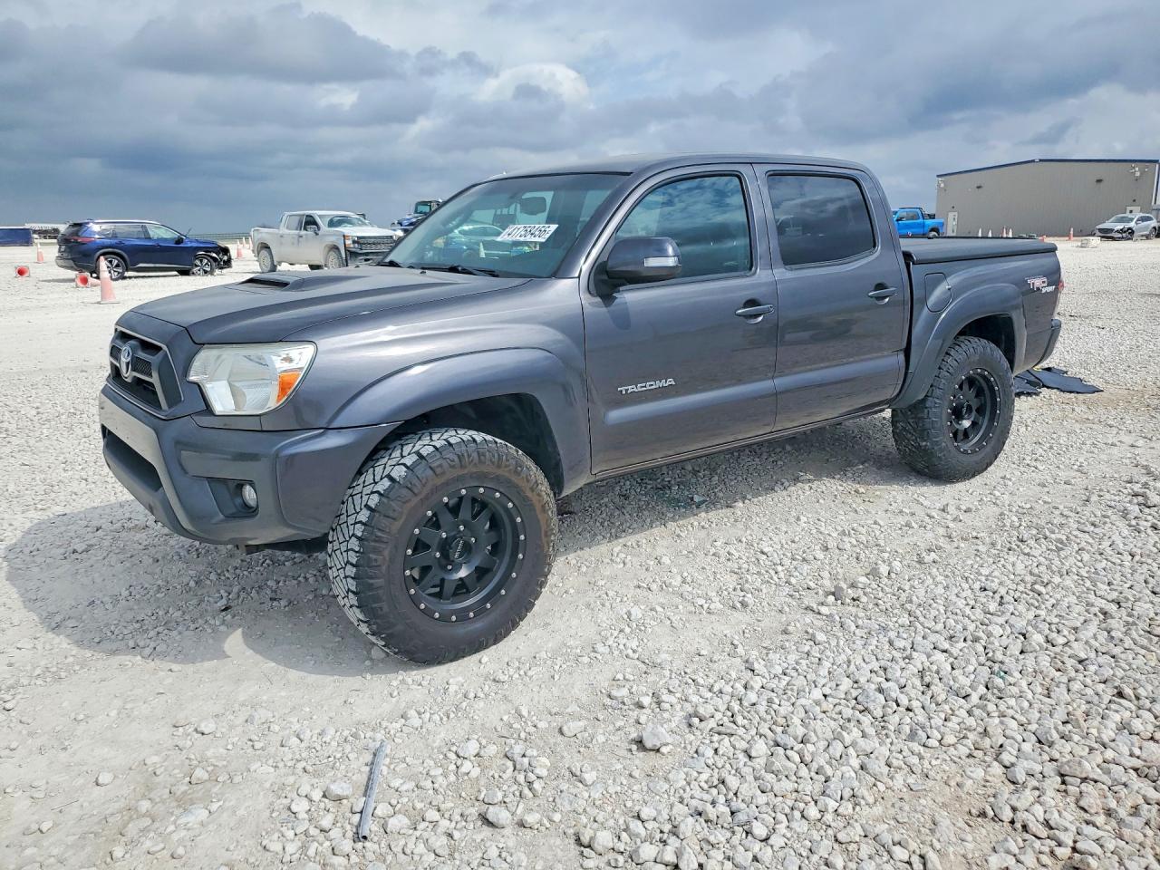 2013 TOYOTA TACOMA