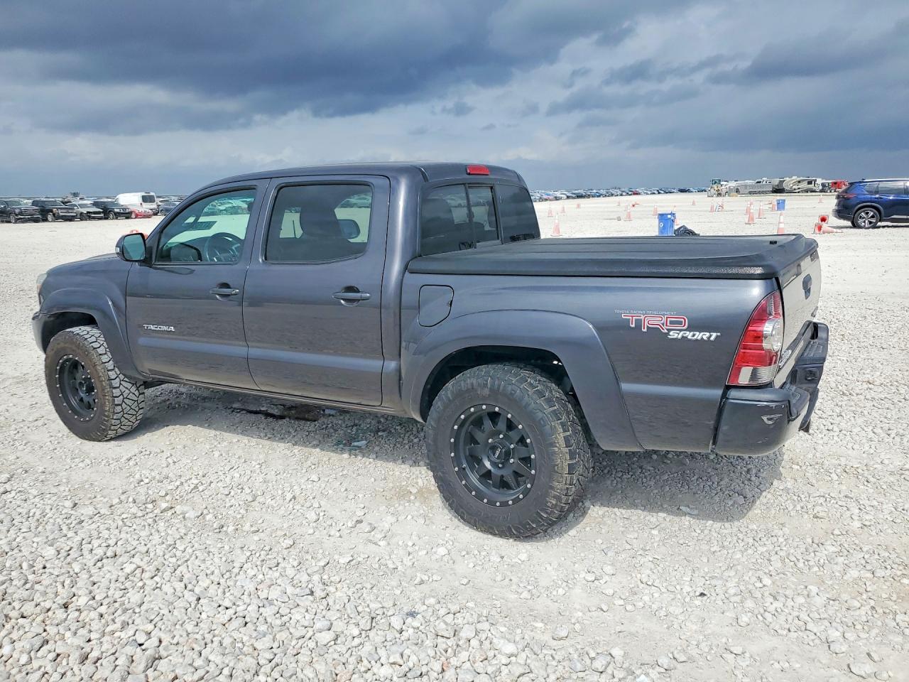 2013 TOYOTA TACOMA PRERUNNER V6 photo 3