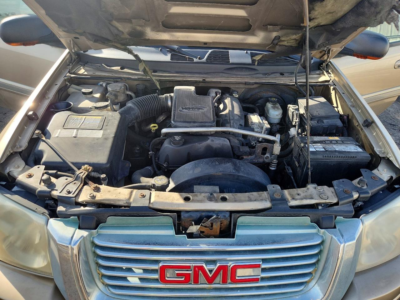 2004 GMC ENVOY XL photo 23