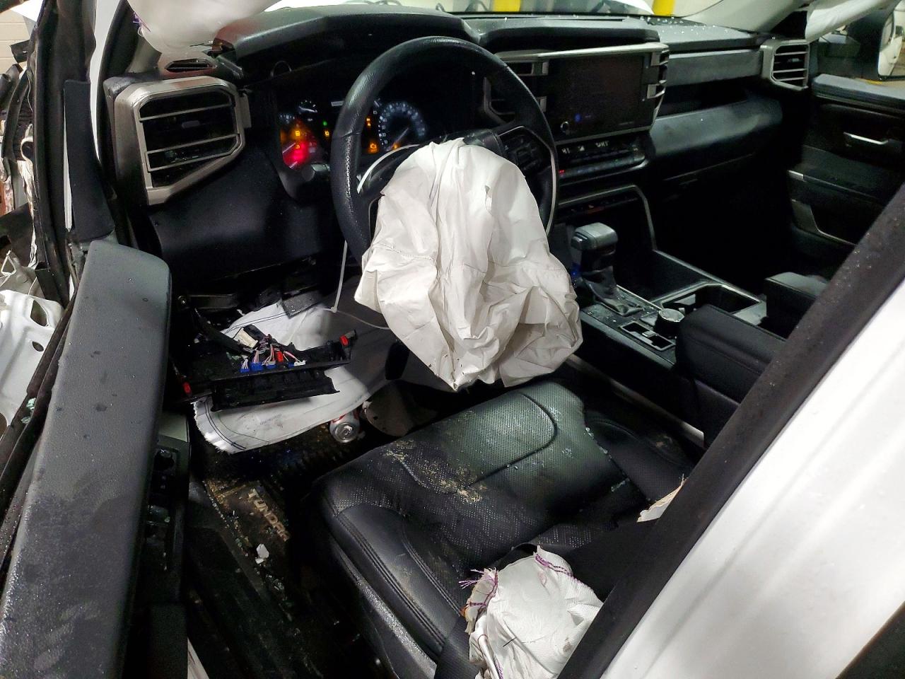 2024 TOYOTA TUNDRA SR5 photo 22