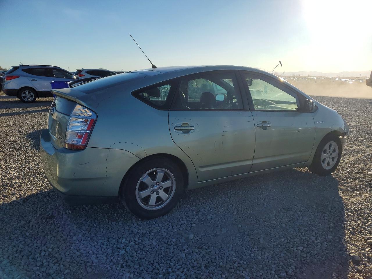 2007 TOYOTA PRIUS BASE photo 5