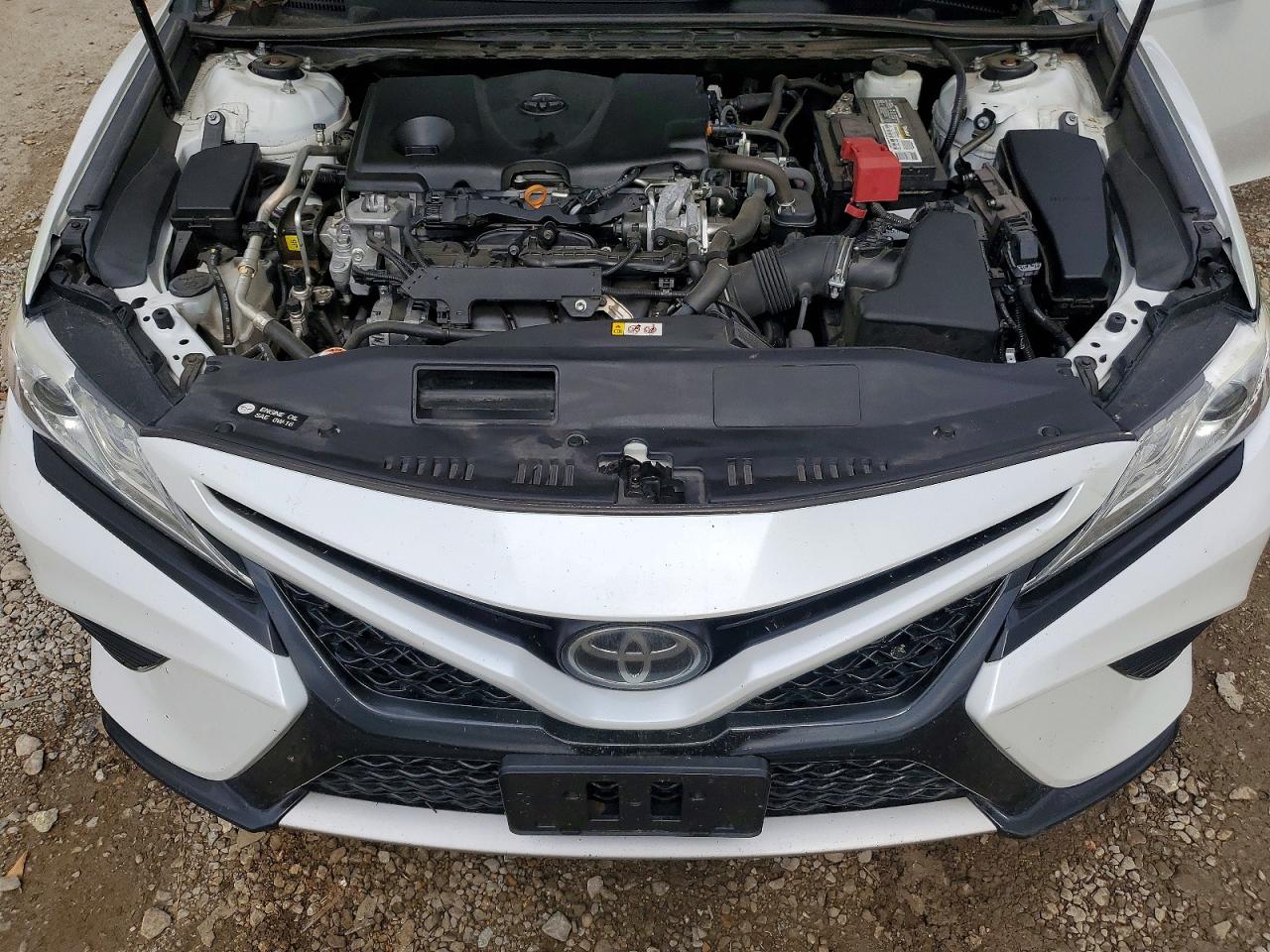 2020 TOYOTA CAMRY XSE photo 31