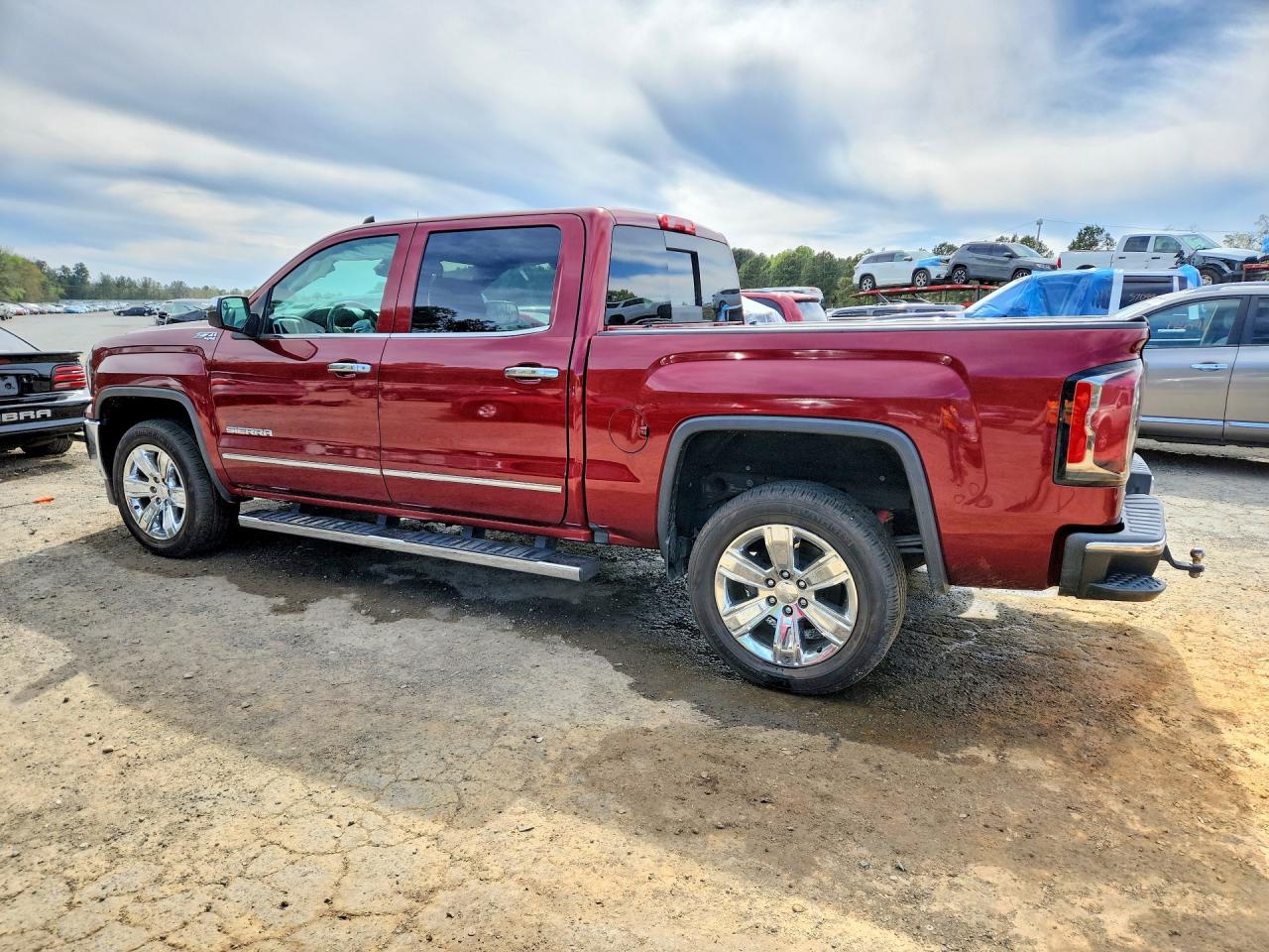 2017 GMC SIERRA K1500 SLT photo 3