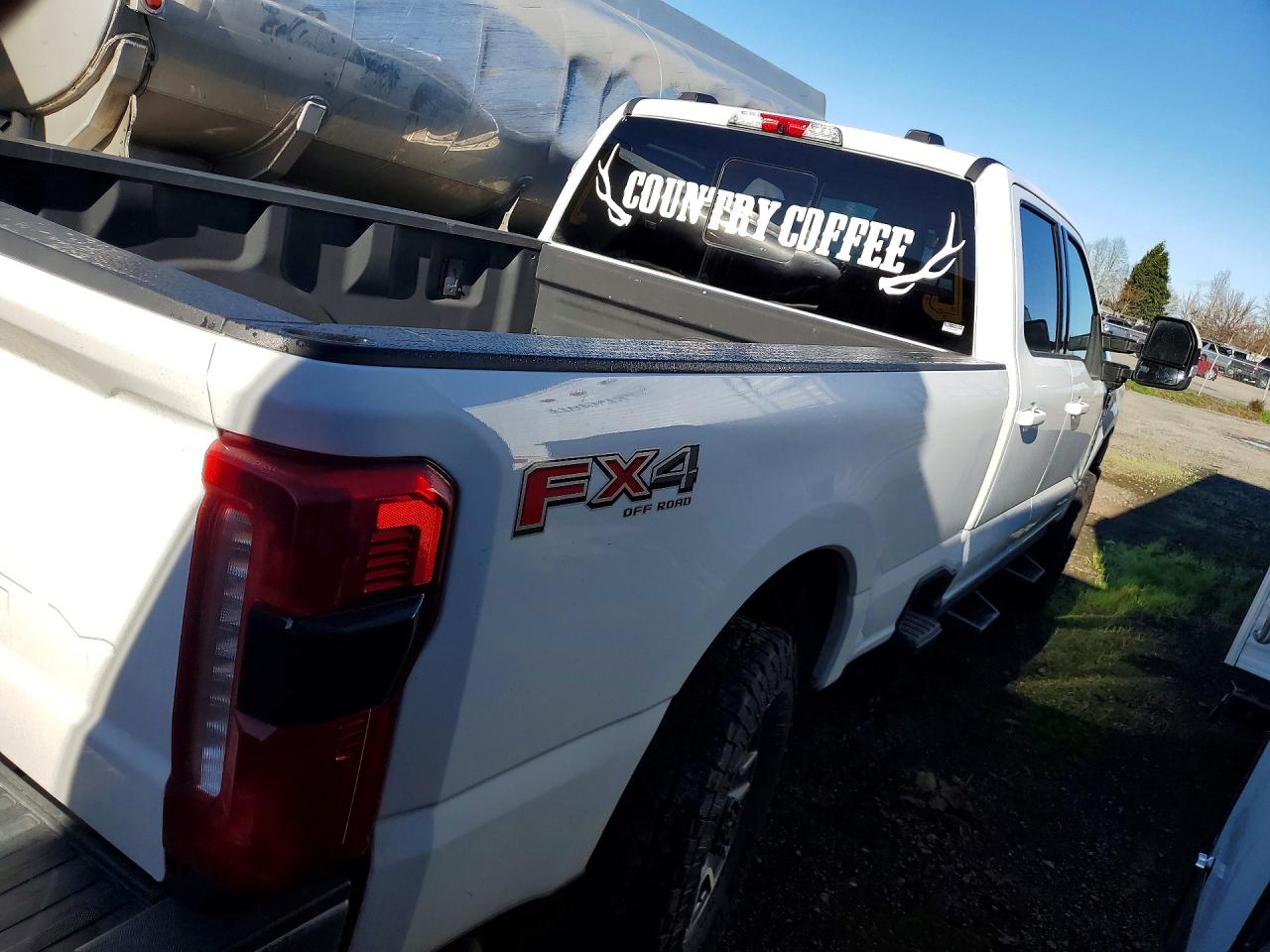 2023 FORD F350 SUPER DUTY photo 3