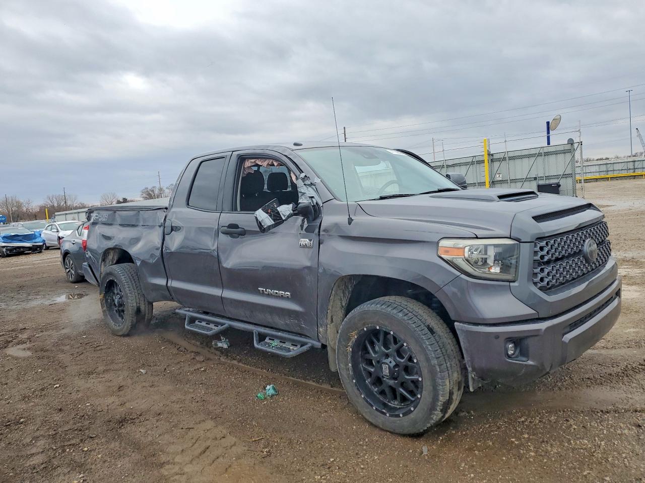 2018 TOYOTA TUNDRA SR5 photo 4