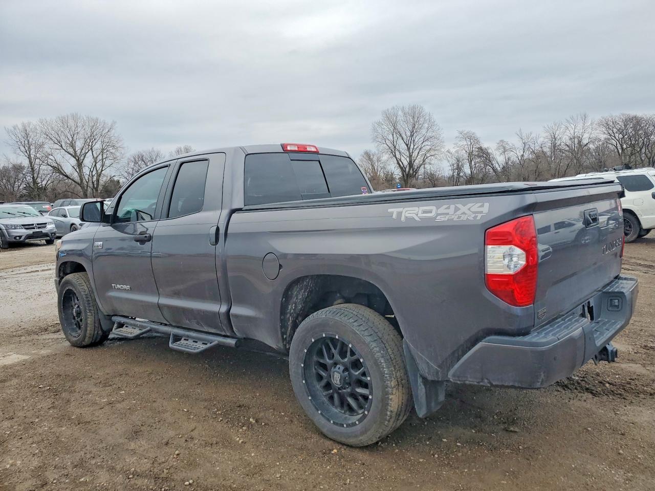 2018 TOYOTA TUNDRA SR5 photo 2