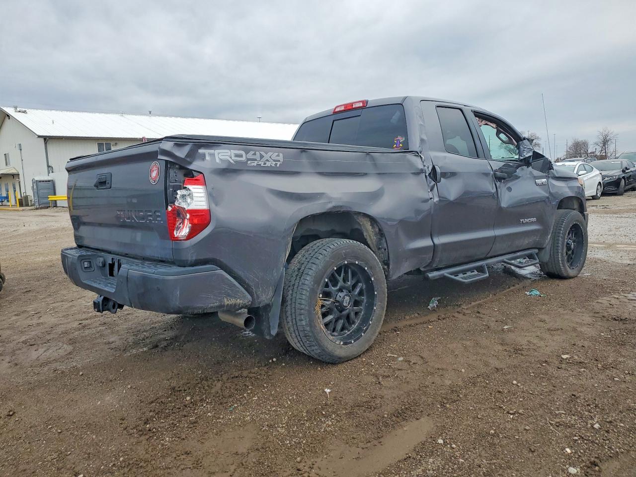 2018 TOYOTA TUNDRA SR5 photo 3