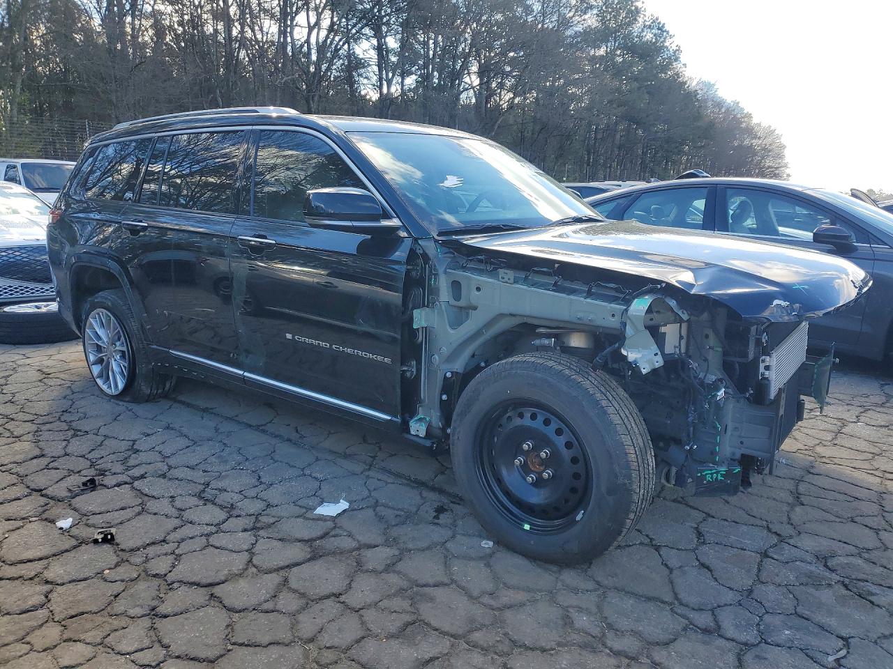 2023 JEEP GRAND CHEROKEE L SUMMIT photo 4
