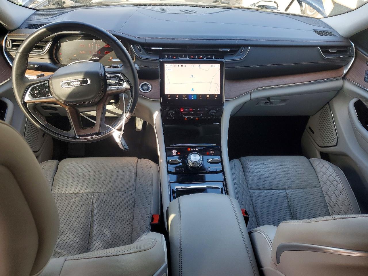 2023 JEEP GRAND CHEROKEE L SUMMIT photo 8