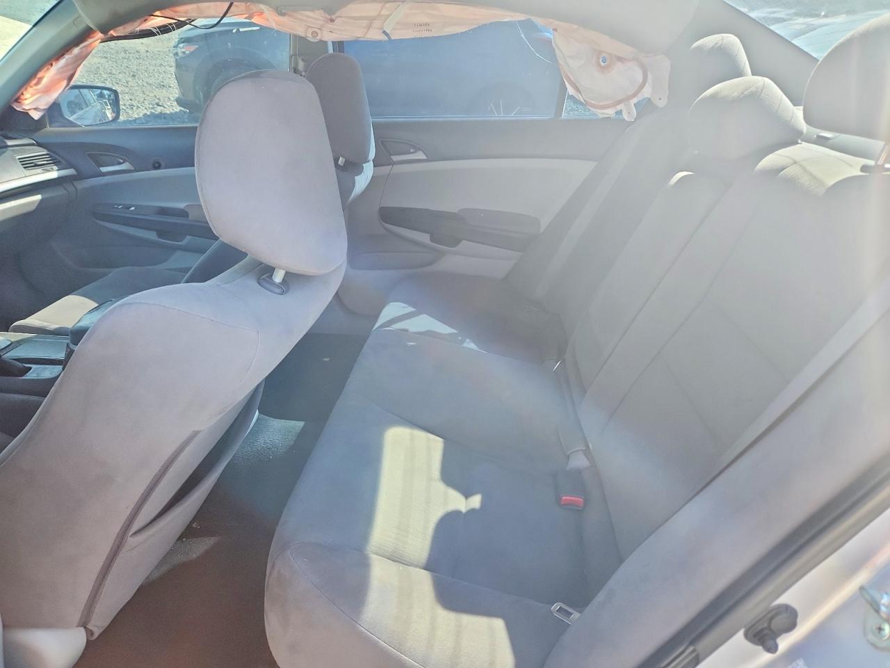 2011 HONDA ACCORD photo 19