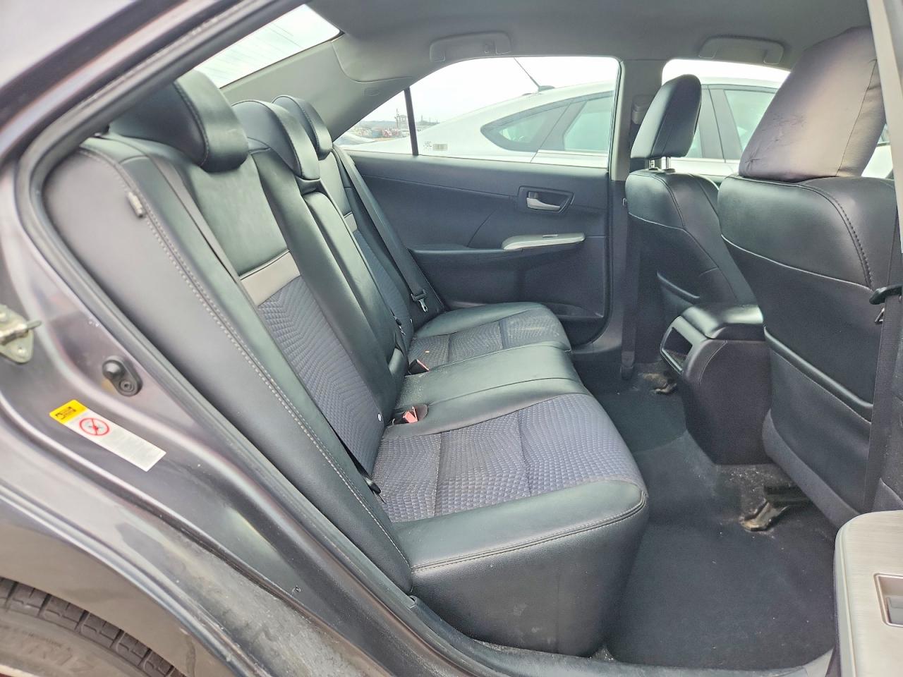 2014 TOYOTA CAMRY SE photo 10