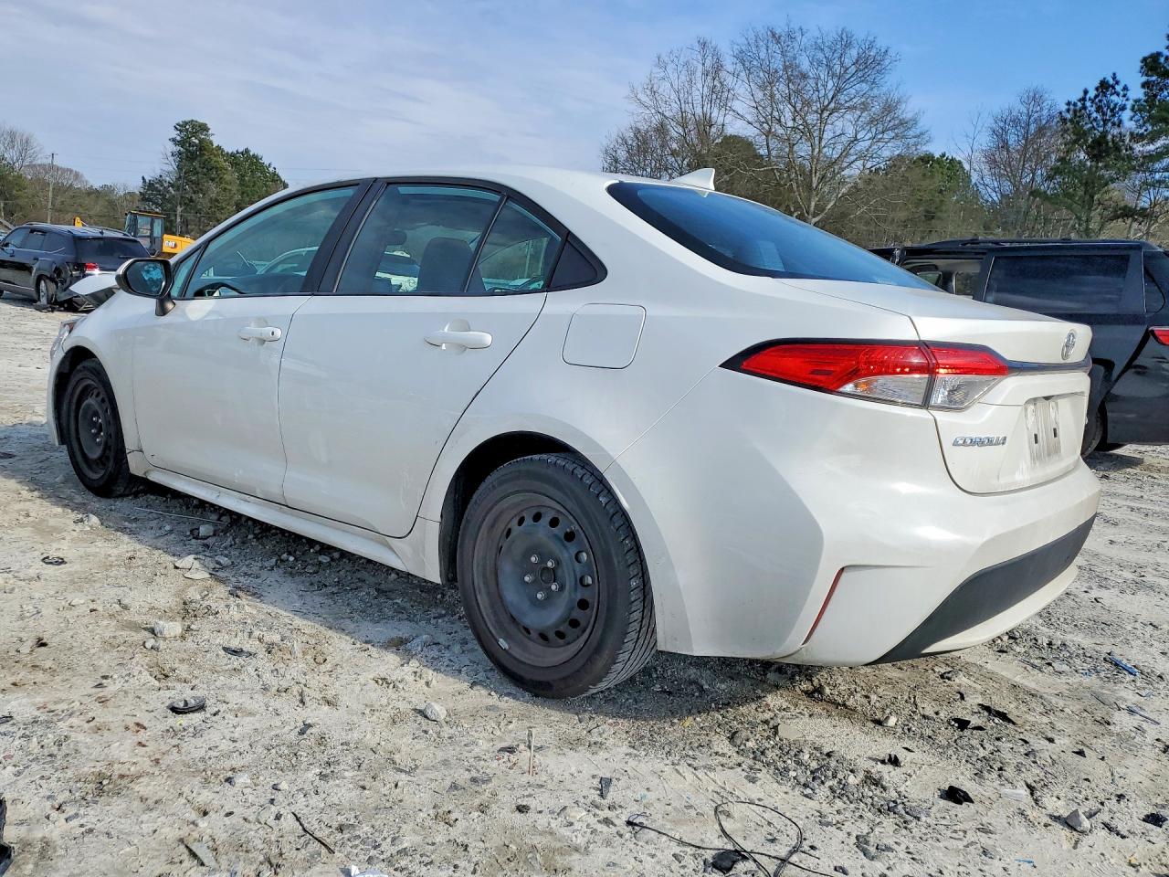 2020 TOYOTA COROLLA LE photo 3