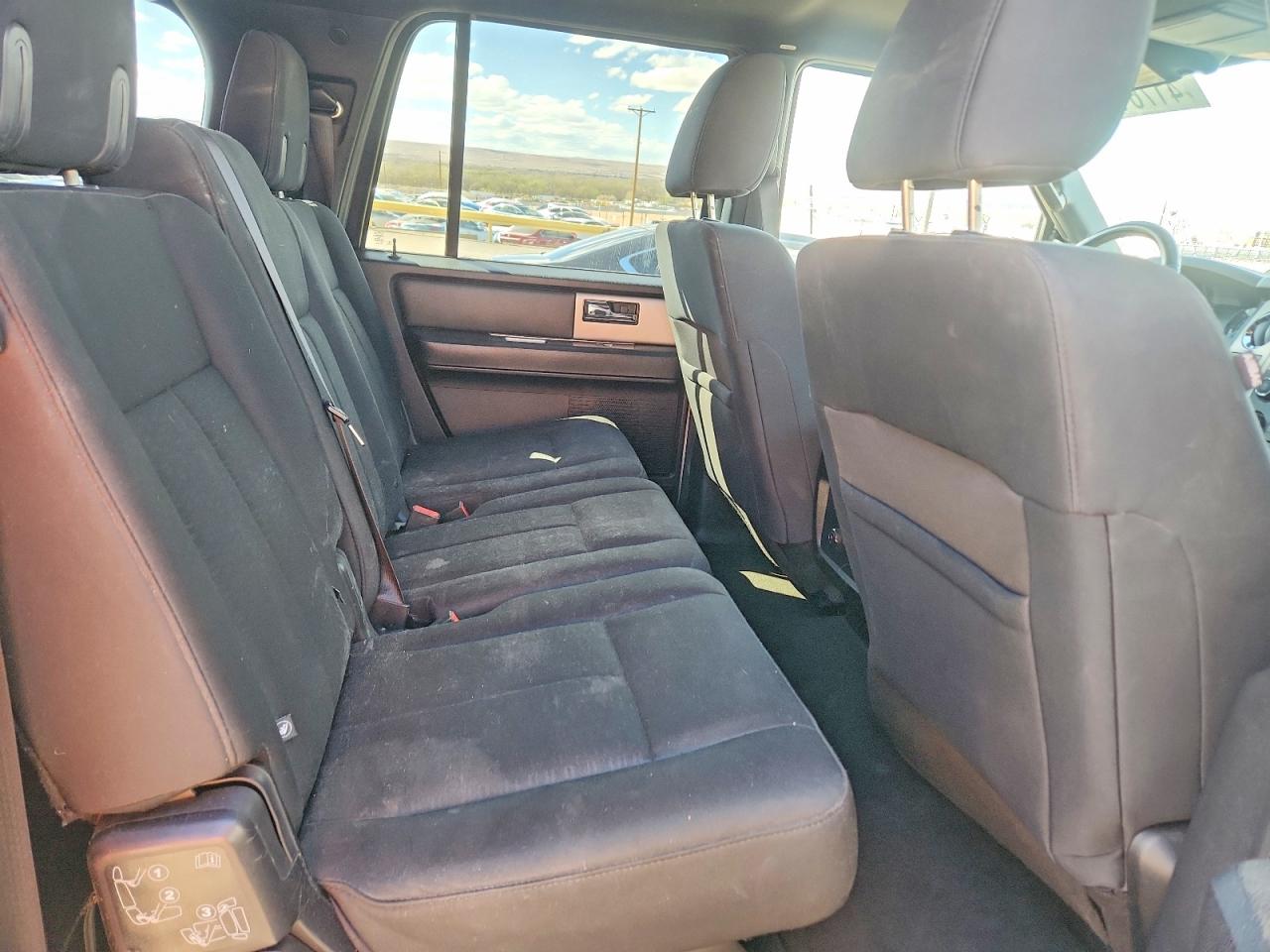 2017 FORD EXPEDITION EL XLT photo 11