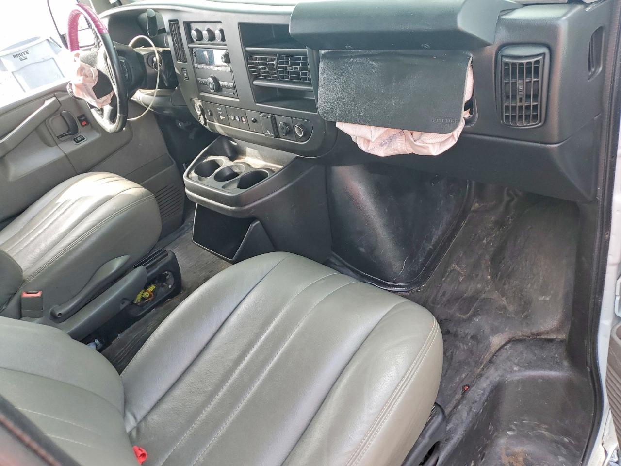 2020 GMC SAVANA 2500 CARGO UTILITY / SERVICE VAN photo 8