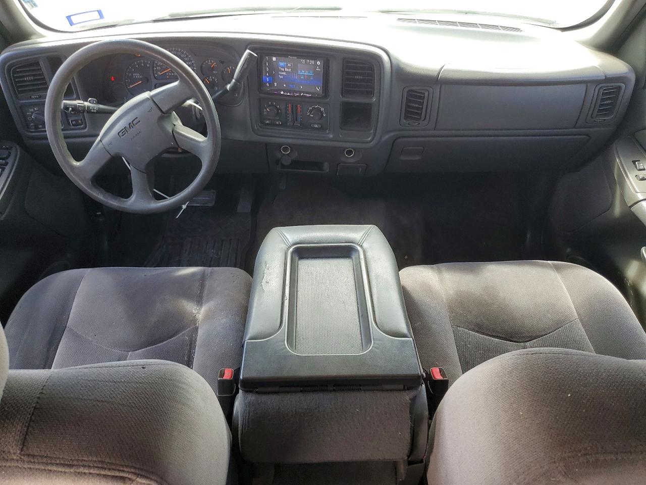2007 GMC NEW SIERRA C1500 CLASSIC photo 8