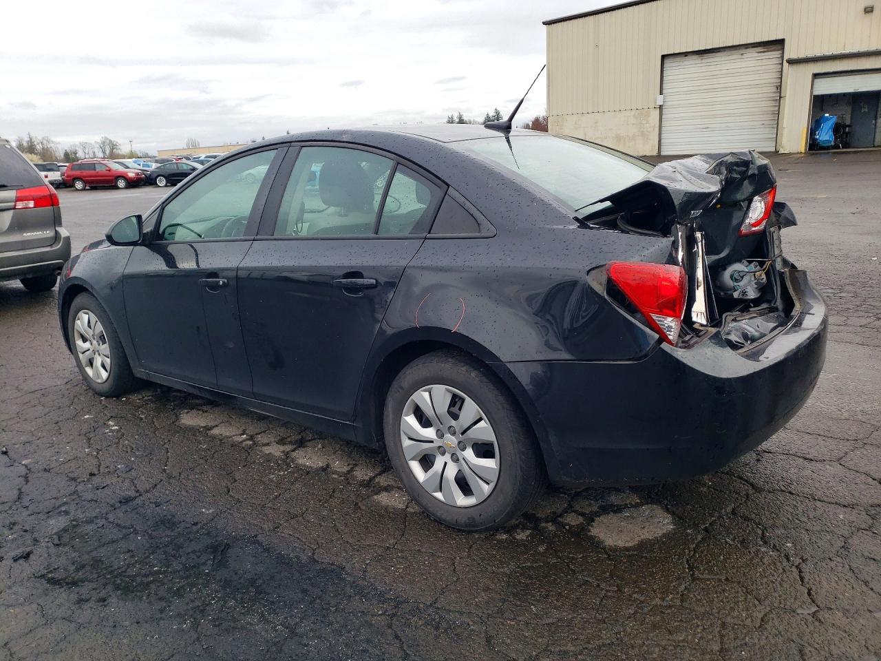 2013 CHEVROLET CRUZE LS photo 2