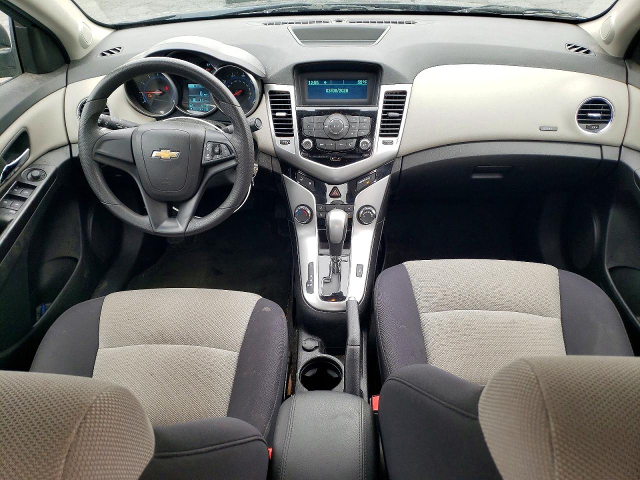 2013 CHEVROLET CRUZE LS photo 8