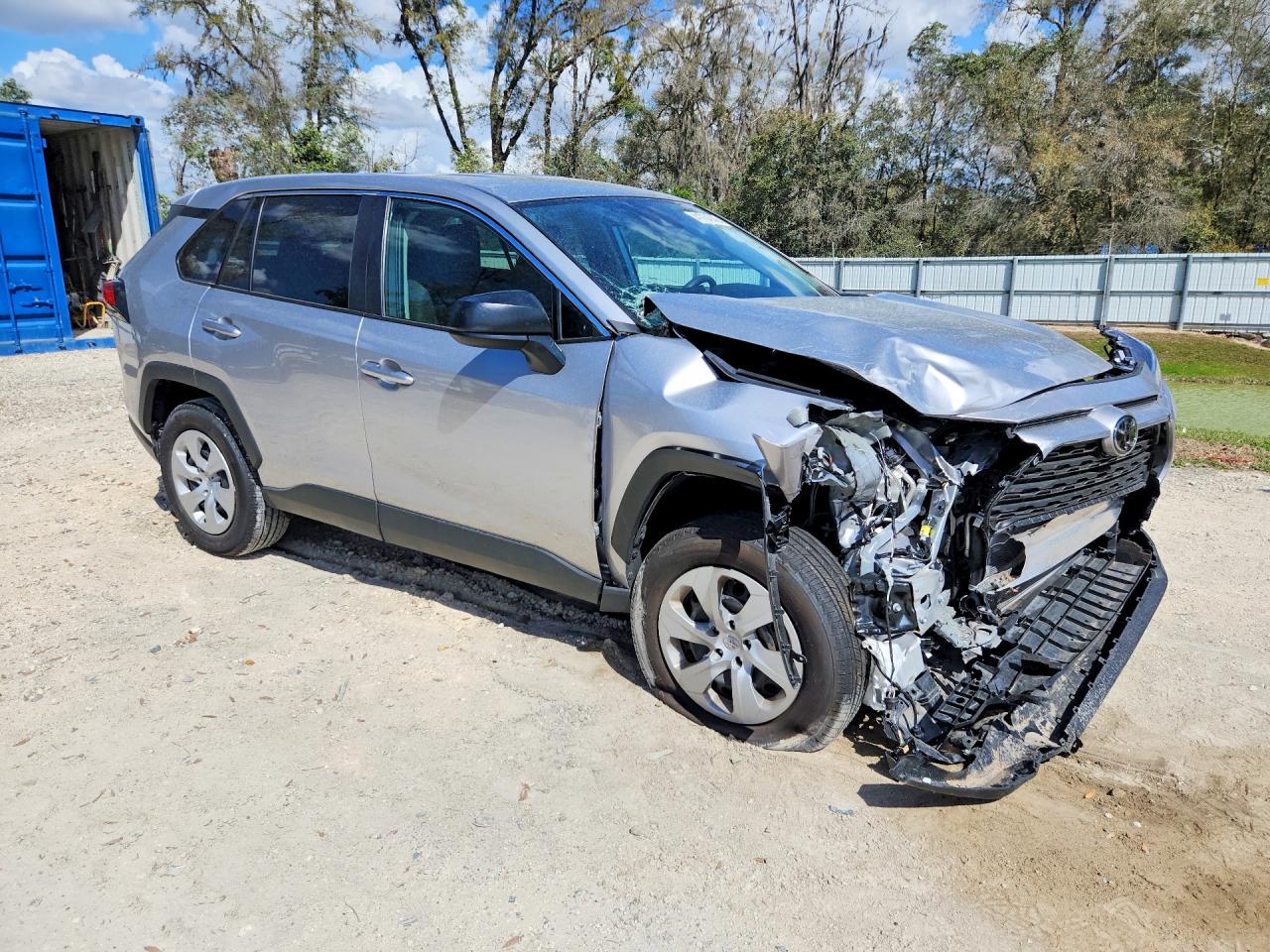 2024 TOYOTA RAV4 LE photo 10