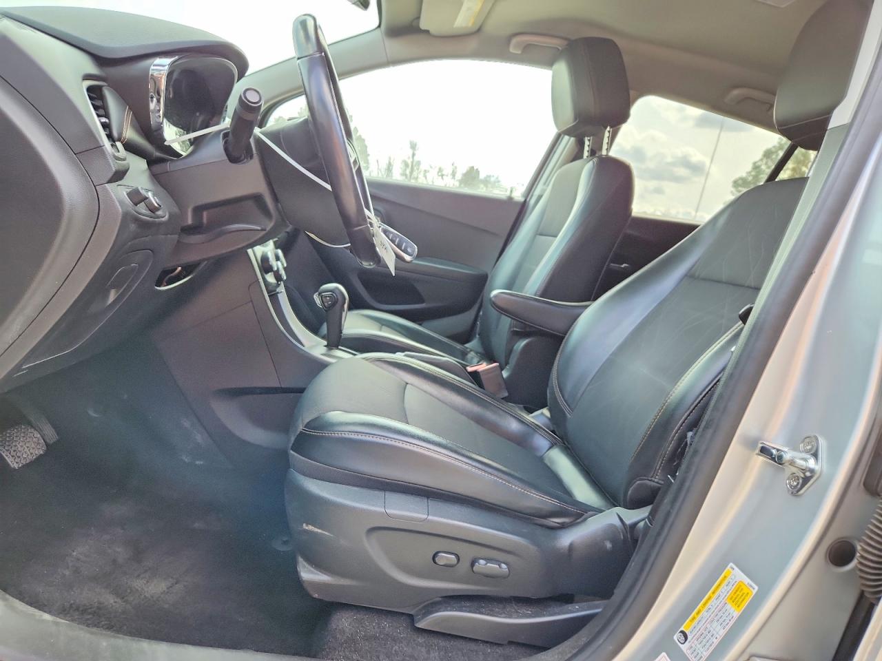 2019 CHEVROLET TRAX 1LT photo 7