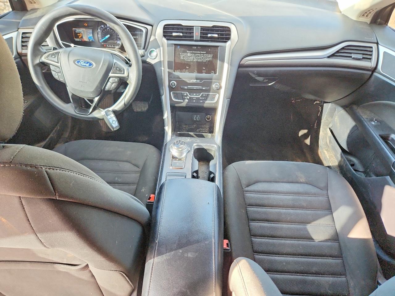 2019 FORD FUSION SE photo 8