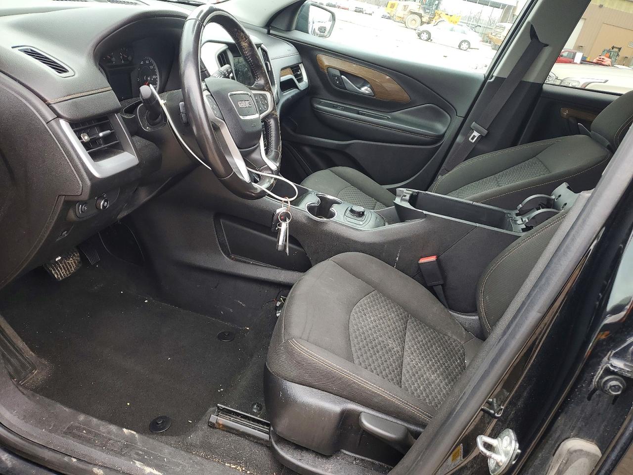2018 GMC TERRAIN SLE photo 7