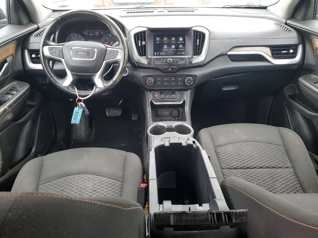 2018 GMC TERRAIN SLE photo 8