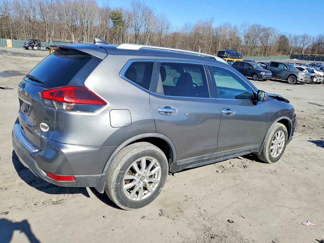 2018 NISSAN ROGUE SV photo 5