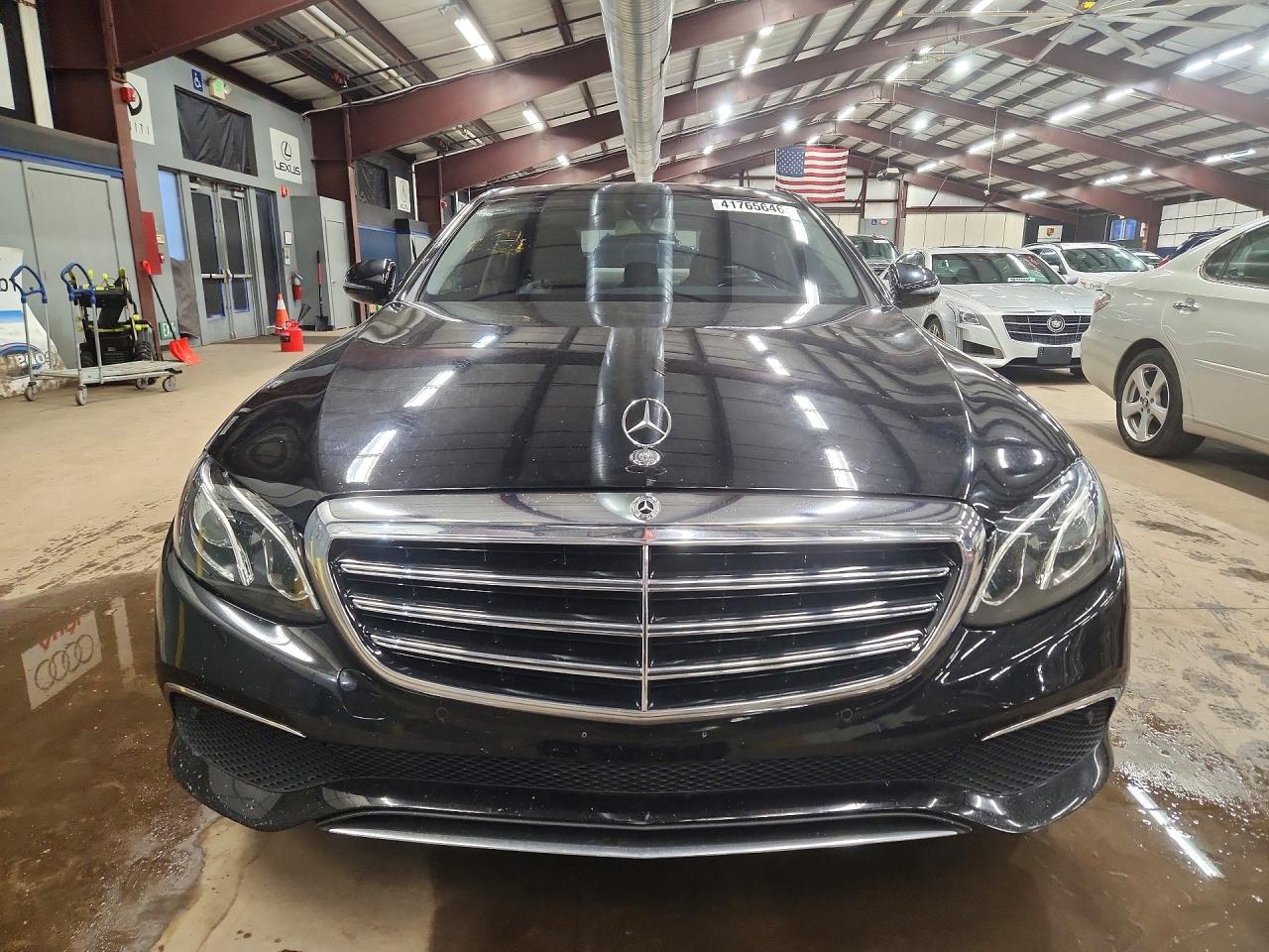 2018 MERCEDES-BENZ E 300 photo 5