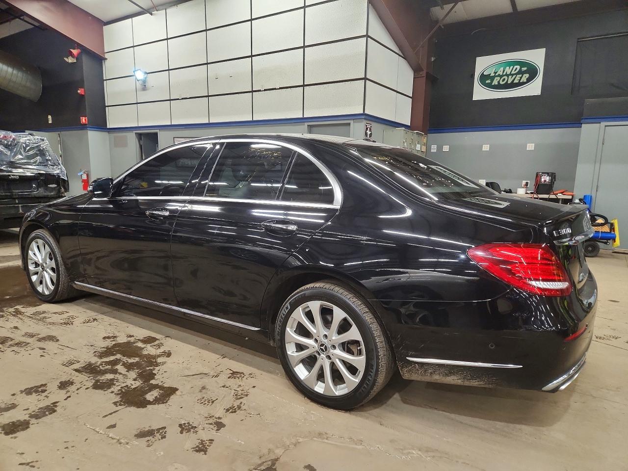 2018 MERCEDES-BENZ E 300 photo 2